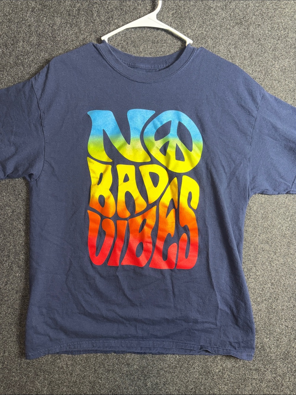 DOM No Bad Vibes Graphic Tee Mens Blue Rainbow Peace Sign Short Sleeve Shirt L